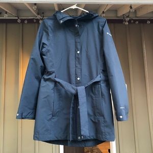 Columbia—Black Raincoat—Size: Medium